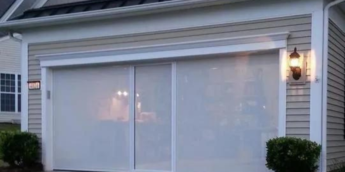 How to Choose the Right Retractable Garage Screen Door for Your Home