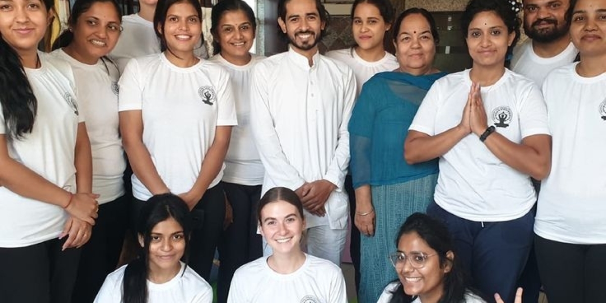 Transform Your Yoga Journey with a 200-Hour Teacher Training in Bali