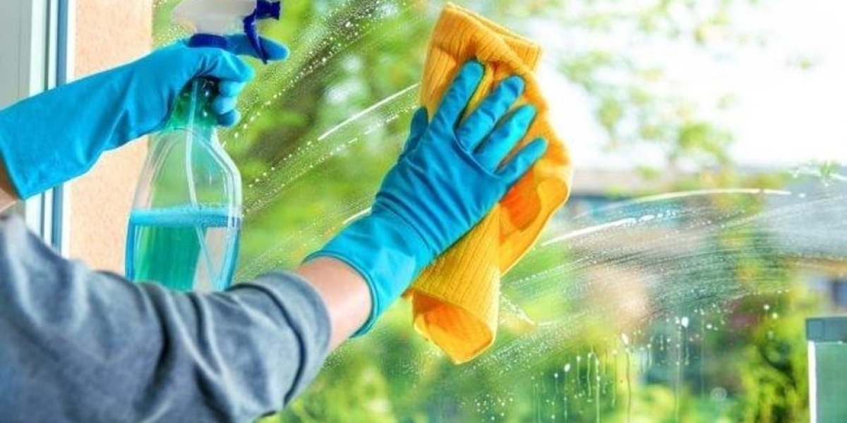 Window Cleaning Services in Omaha, NE: Ensuring Crystal Clear Views with Huskins Services LLC