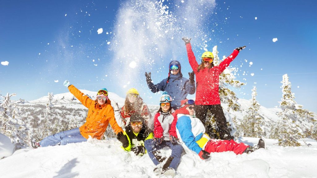 Kashmir Family Tour Packages - By Flight or Train