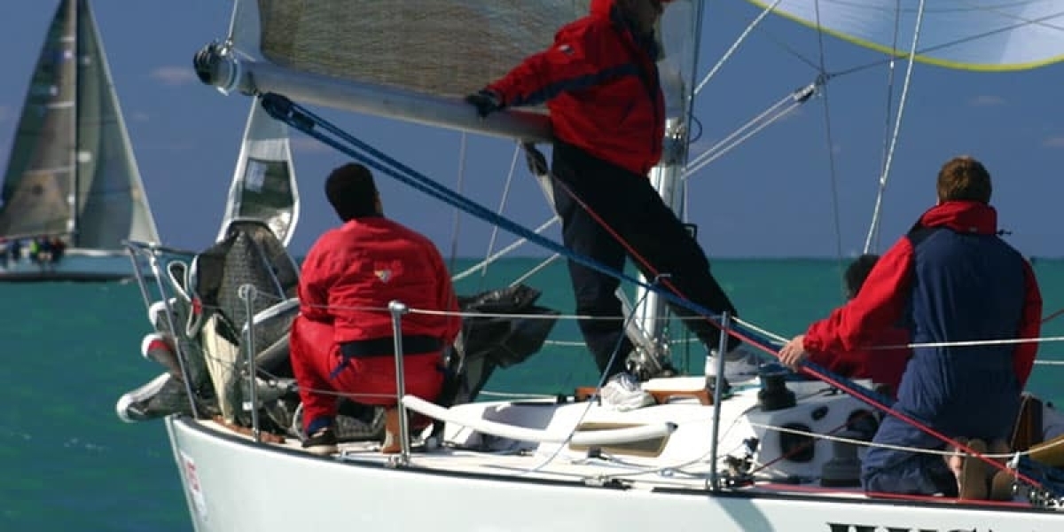 Leading Spinnaker Poles Manufacturers | Durable Carbon Fiber Designs