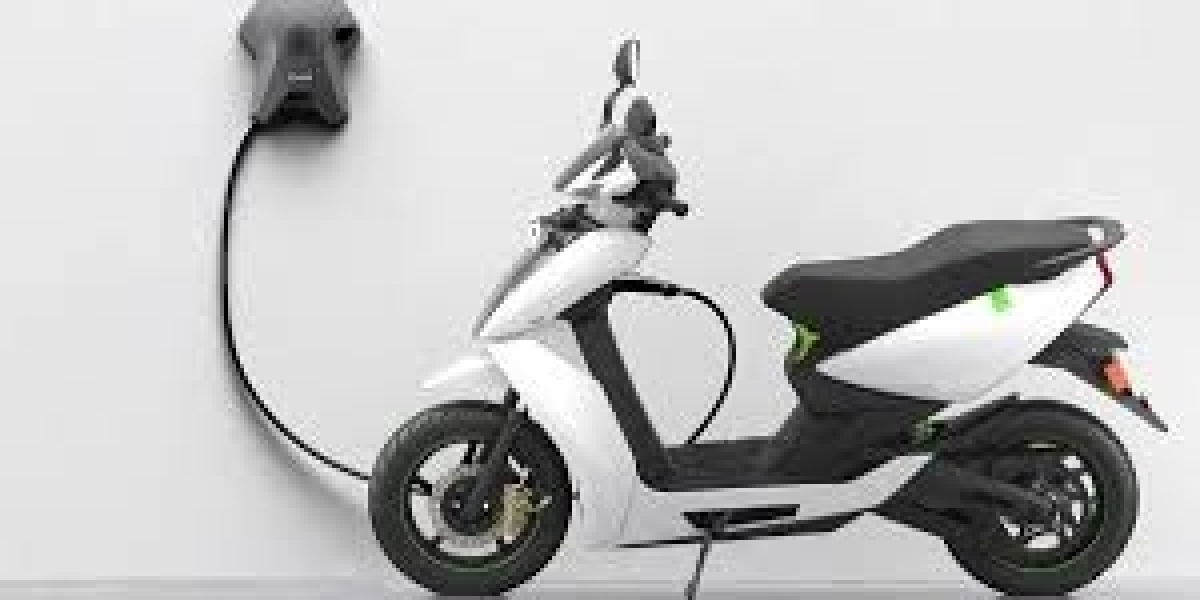 Examining the Ather Electric Scooter: A Comfort for Modern Commuters