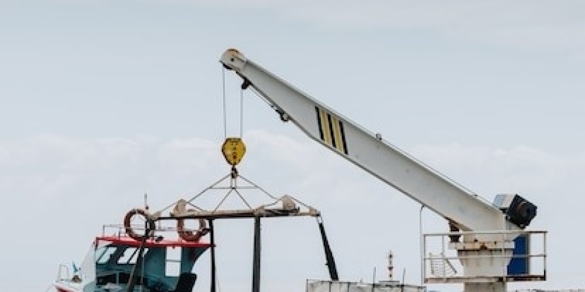 Boat Lift Installation: What You Need to Know for a Smooth Setup