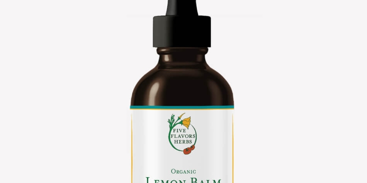 The Benefits of Lemon Balm Tincture as a Nerve Tonic