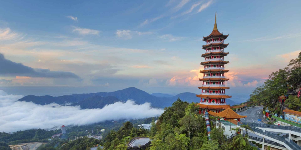 Explore the Magic with Malaysia Tour Packages