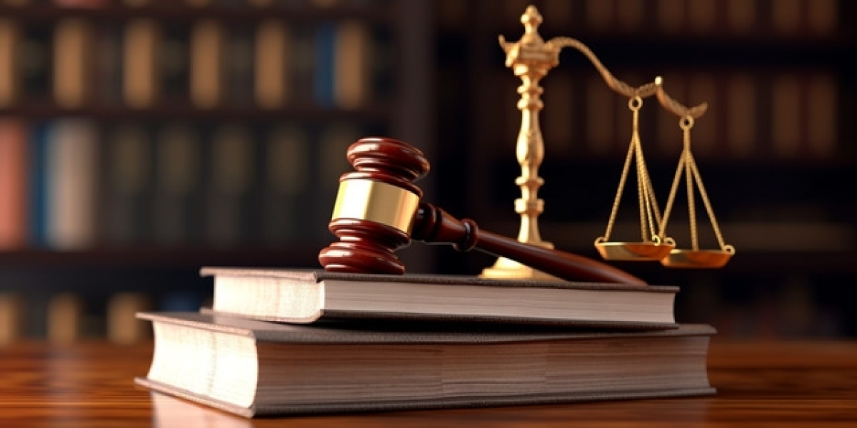 How do traffic lawyers assist out-of-state drivers facing traffic violations in a different jurisdiction?