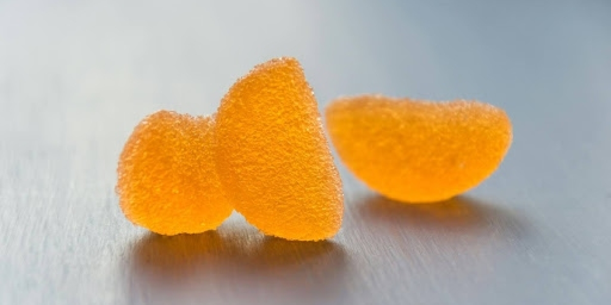 How to Eat Peelable Mango Candy Correctly