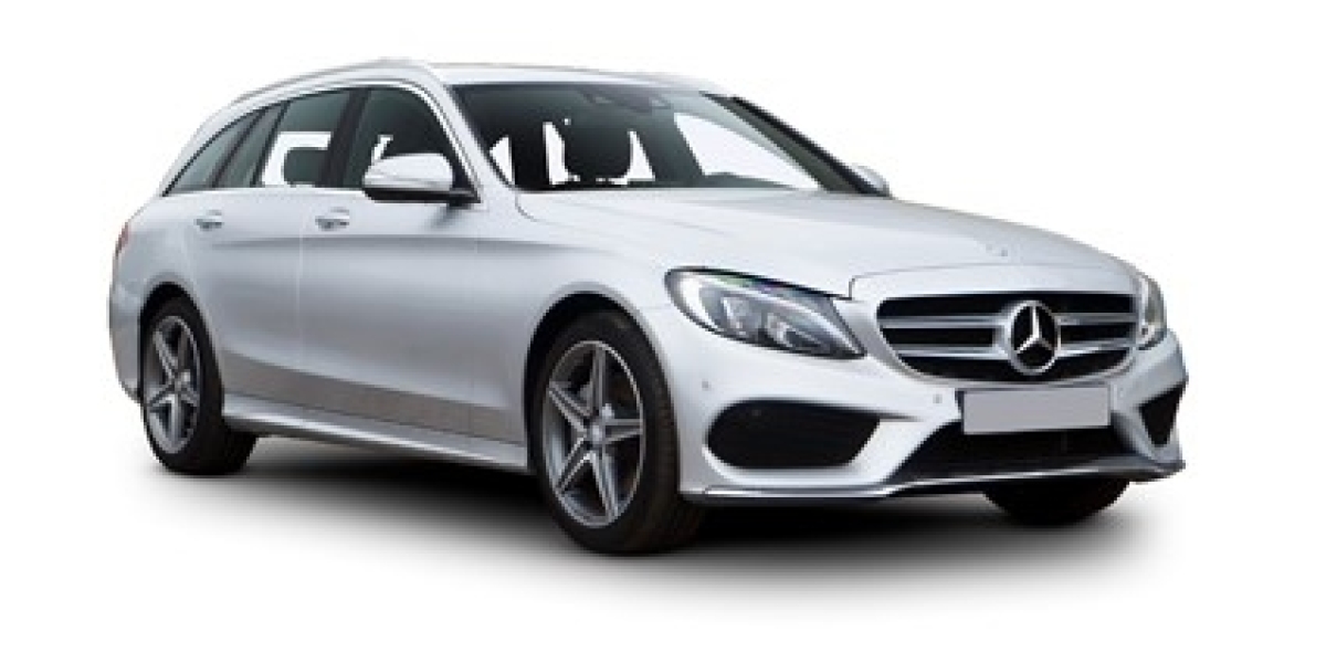 Why Choose a People Carrier Taxi for Your Trip from Woking to Gatwick?