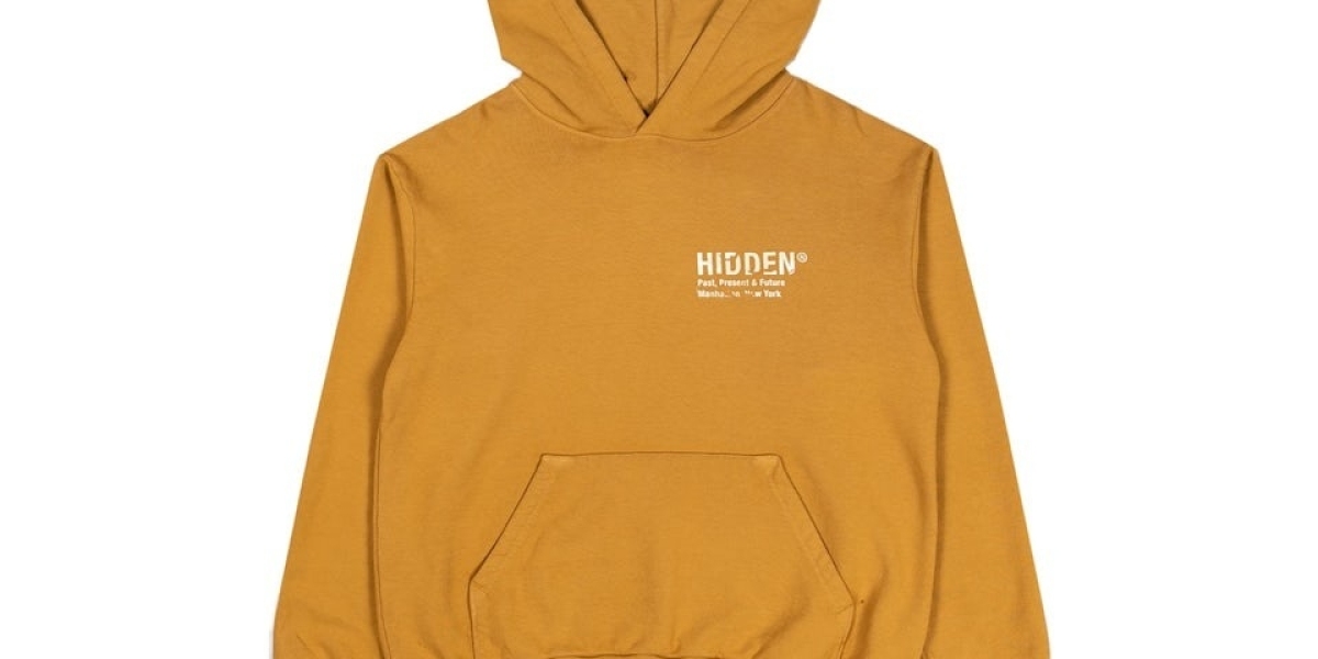 The Hidden Hoodie: A Statement Piece in Streetwear