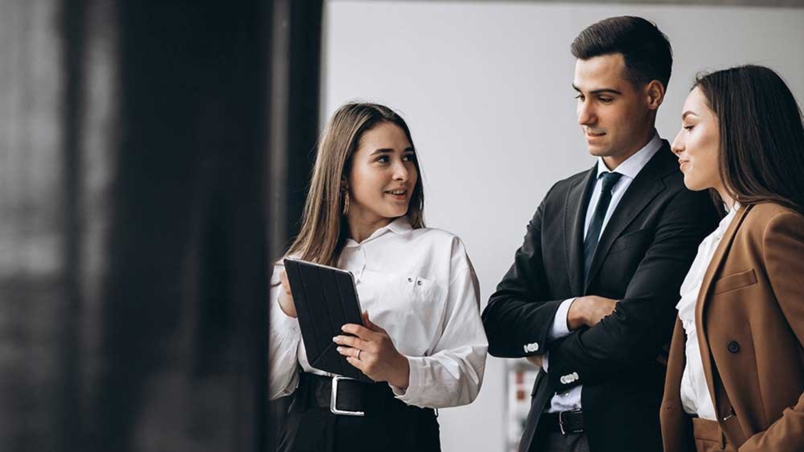 Australian Immigration Lawyer | Registered Migration Agents Sydney | TGIF Legal