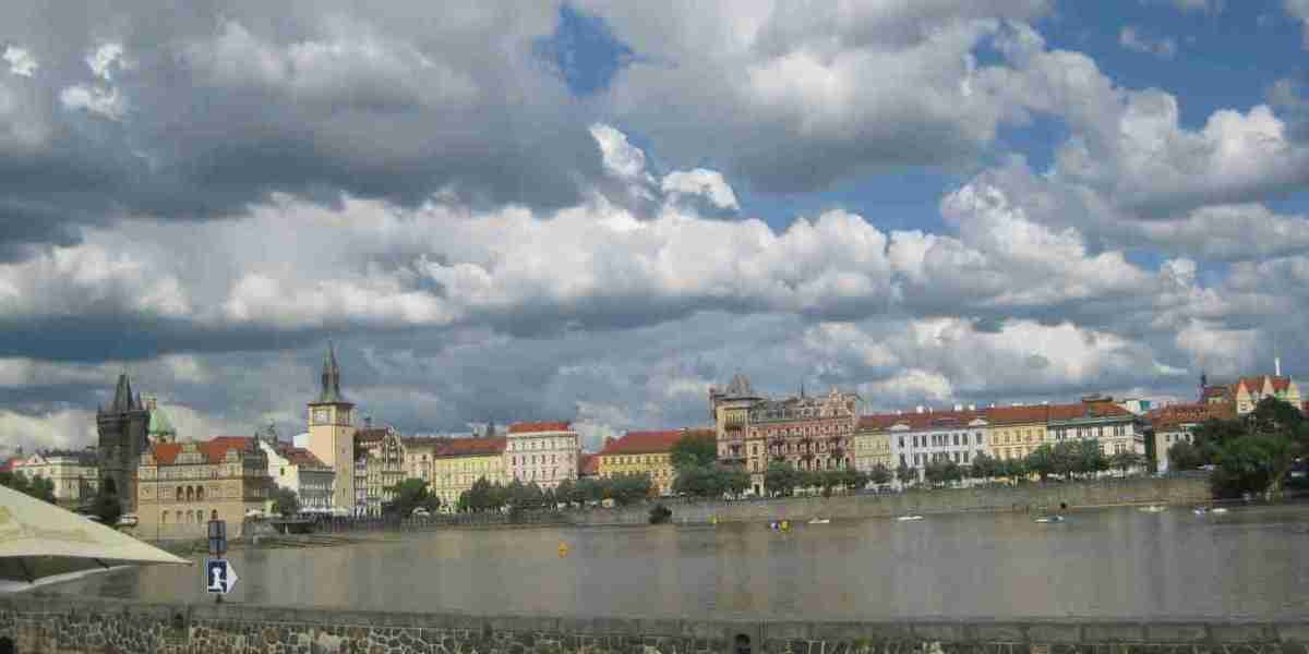 Courtship in Golden Prague: Romance, Beer, along with Old-Town Magic